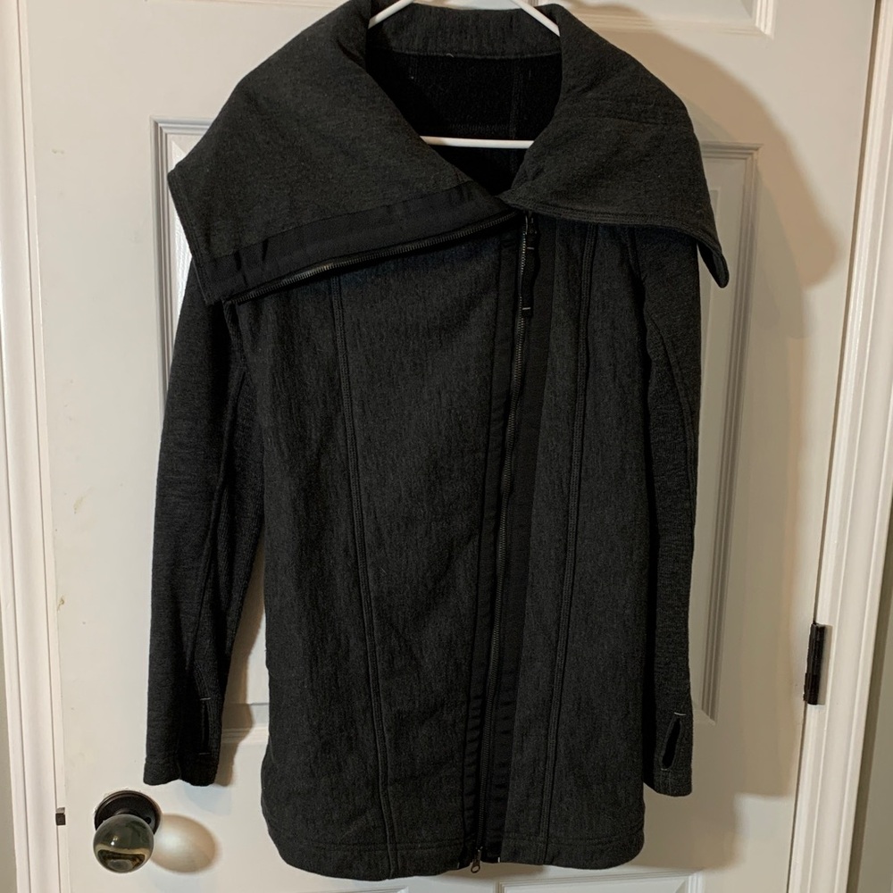 Lululemon Dark Gray Jacket/Exaggerated Collar - image 4